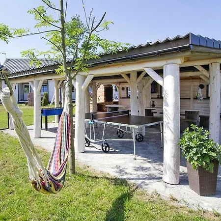 Appartement In A Family Rusinowo (Slawno)